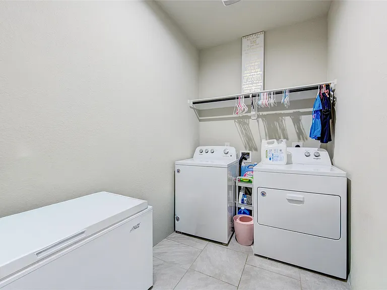 29623 Stanley Canyon Ln — Photo 38