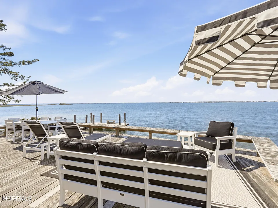 473 Tamiami Dr