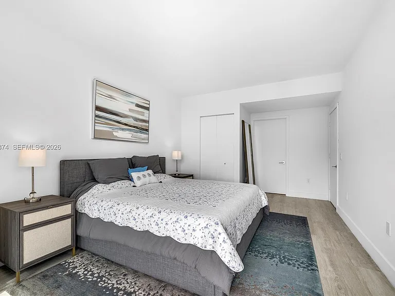 121 NE 34th St #1704 — Photo 15