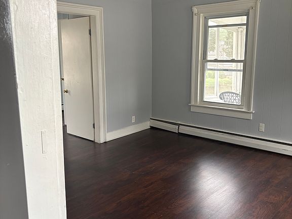 4th image of 25-27 Clover St