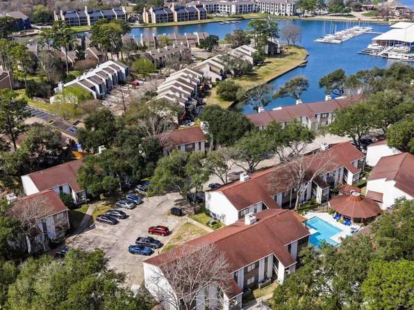 12100 Melville Dr APT 301C, Montgomery, TX 77356