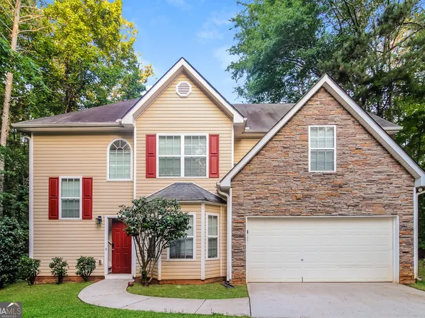 8330 N Sterling Lakes Dr, Covington, GA 30014