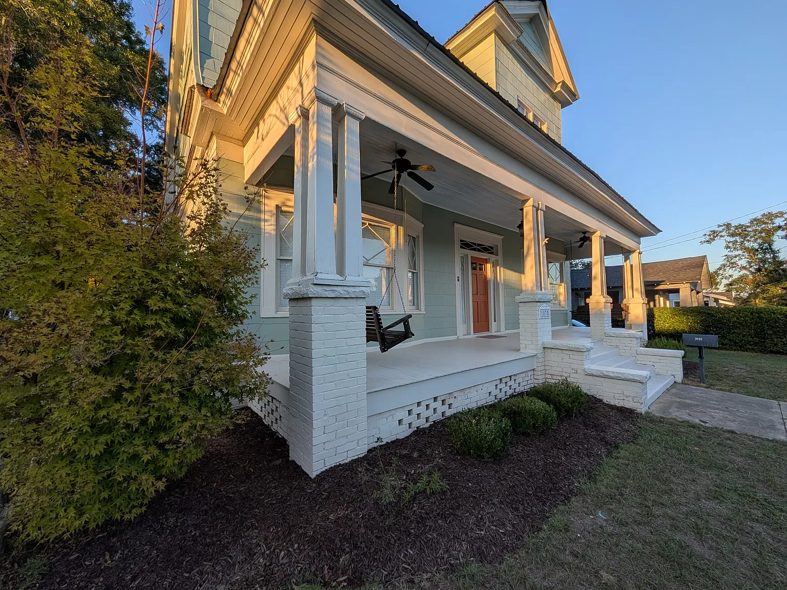 1835 Woodrow St — Photo 2