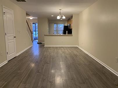 4th image of 2903 Berkeley Springs Pl