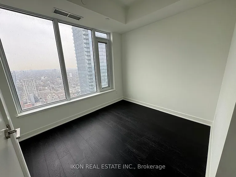 11 Yorkville Ave #4001 — Photo 17