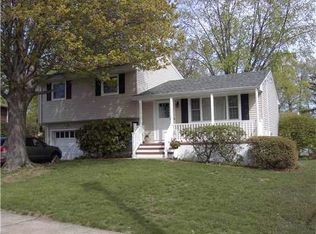 601 Sycamore Ln, North Brunswick, NJ 08902