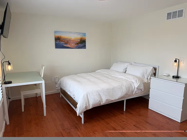 Duchess Dr — Photo 3