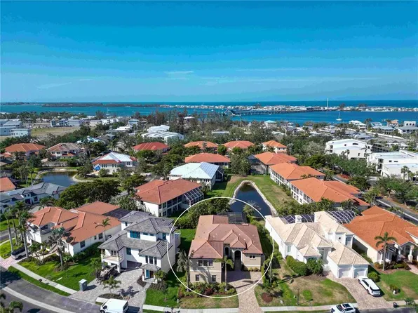 12614 Safe Harbour Dr, Cortez, FL 34215