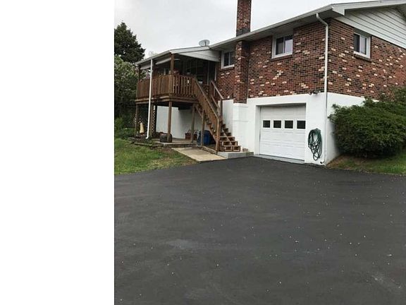 3rd image of 708 N Turner St