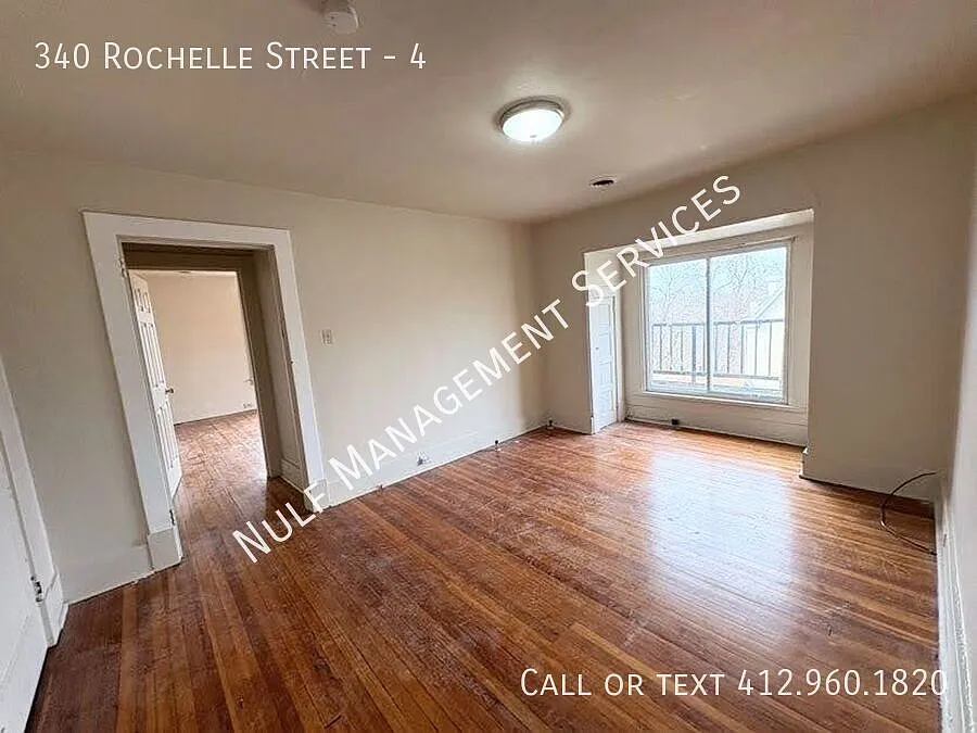 Building Photo - 340 Rochelle St #4
