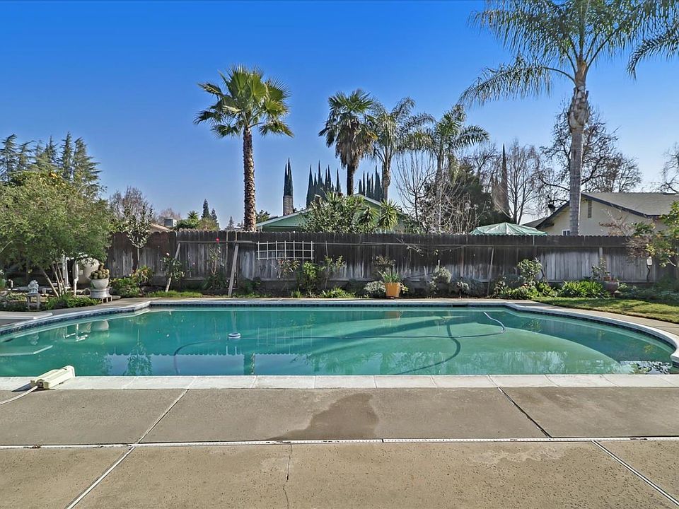 1st image of 3616 Dragoo Park Dr