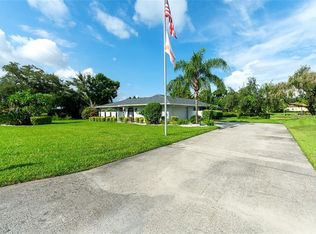 441 Magellan Dr, Sarasota, FL 34243