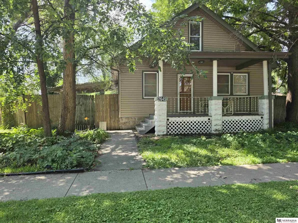 2645 S 53rd St, Lincoln, NE 68506