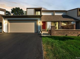 110 Conda Ln, Oxford, MI 48371