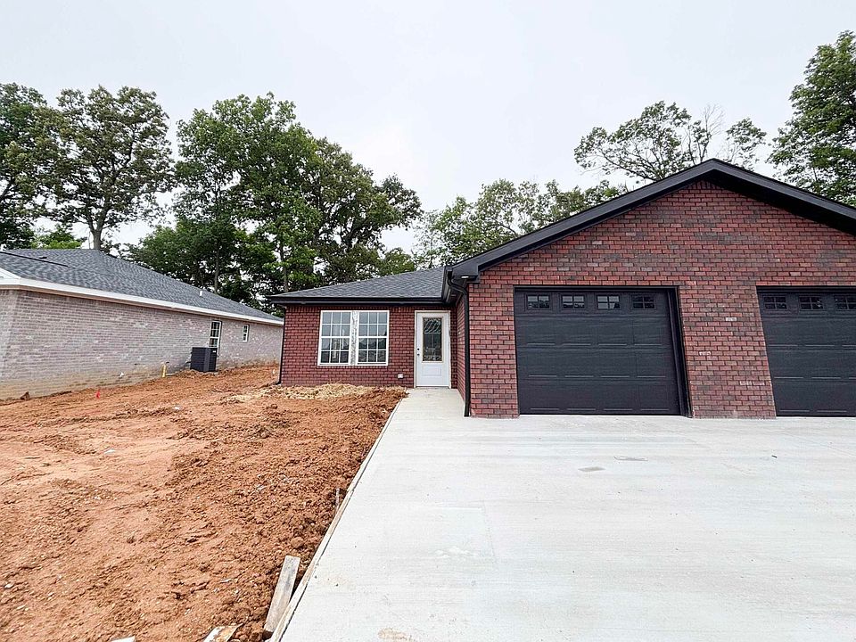 1st image of 161 Blanton Ct