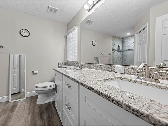 5th image of 8155 Giffen Ln