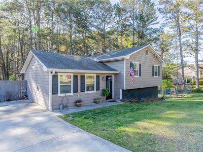 1131 Holly Hills Dr, Lilburn, GA, 30047