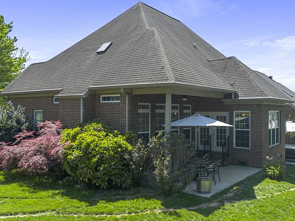 5th image of 5675 Avenwood Cir NW