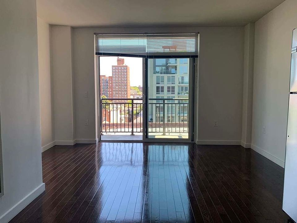 1st image of 1215 Broadway APT 524