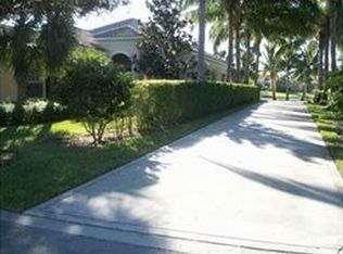 4530 Prescott Ln, Naples, FL 34119