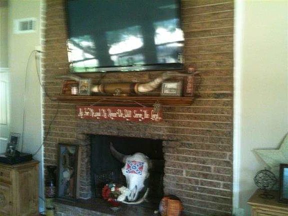 4th image of 326 Rosehill Dr
