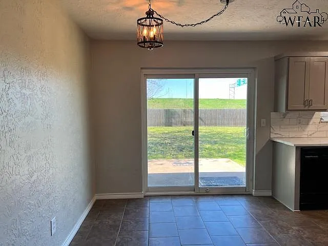 4800 Matterhorn Dr — Photo 5