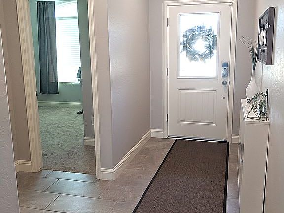 4th image of 6694 E Fedora Ave