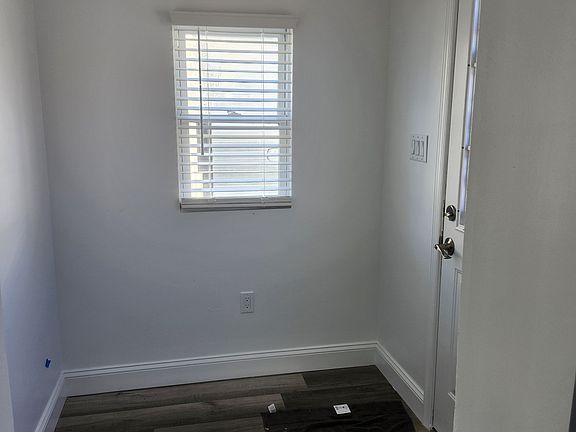 5th image of 8344 Belair Rd