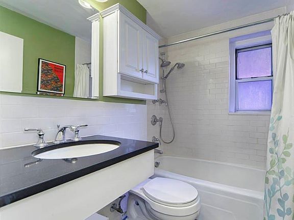 3rd image of 525 E 82nd St APT 3B
