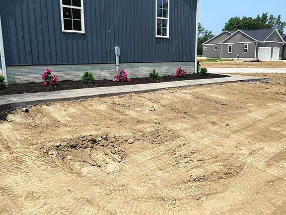 2nd image of 2902 County Road 184