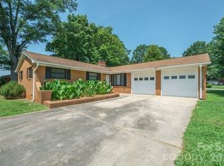 100 Piedmont Dr, Kannapolis, NC 28081