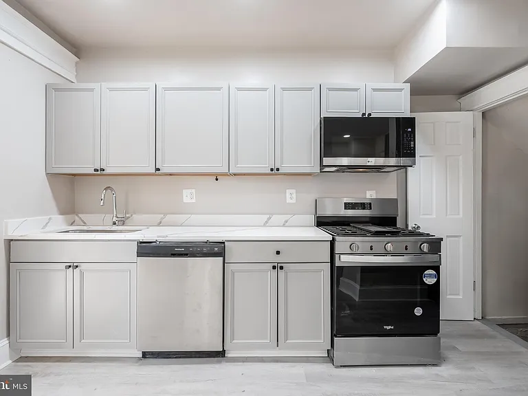 1805 Potomac Ave SE — Photo 13