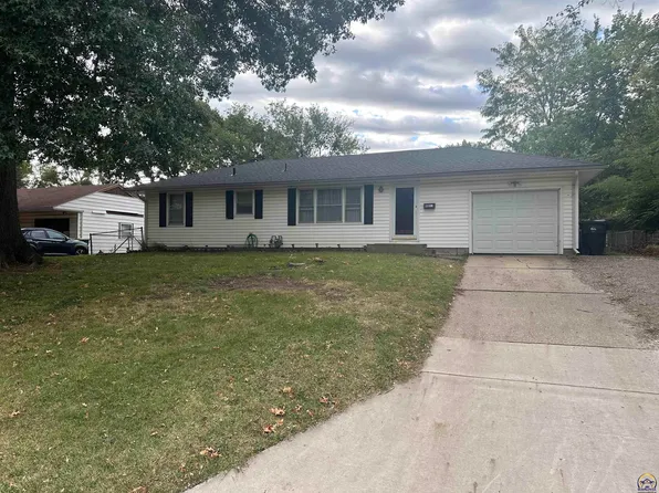 4819 SW 18th St, Topeka, KS 66604