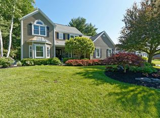 70 Springfield Dr, Voorheesville, NY 12186