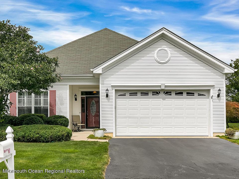1st image of 9 Summerlawn Dr