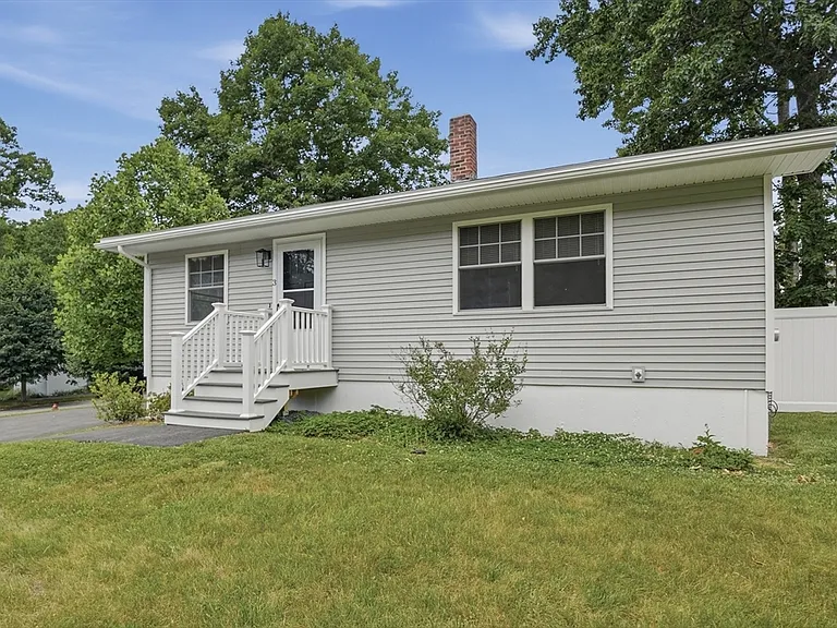3 Hingham Rd #1 — Photo 7