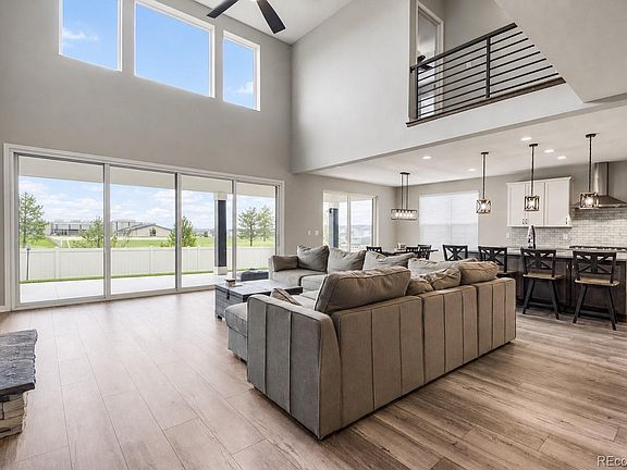 3rd image of 5603 Amarosa Drive
