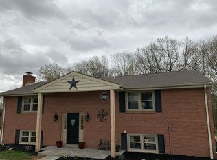 1216 Pleasant St, Aliquippa, PA 15001