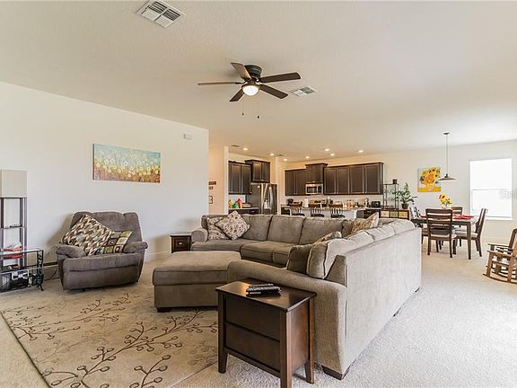 5th image of 821 Spinnaker Way