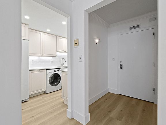 3rd image of 1200 Marine Way #201