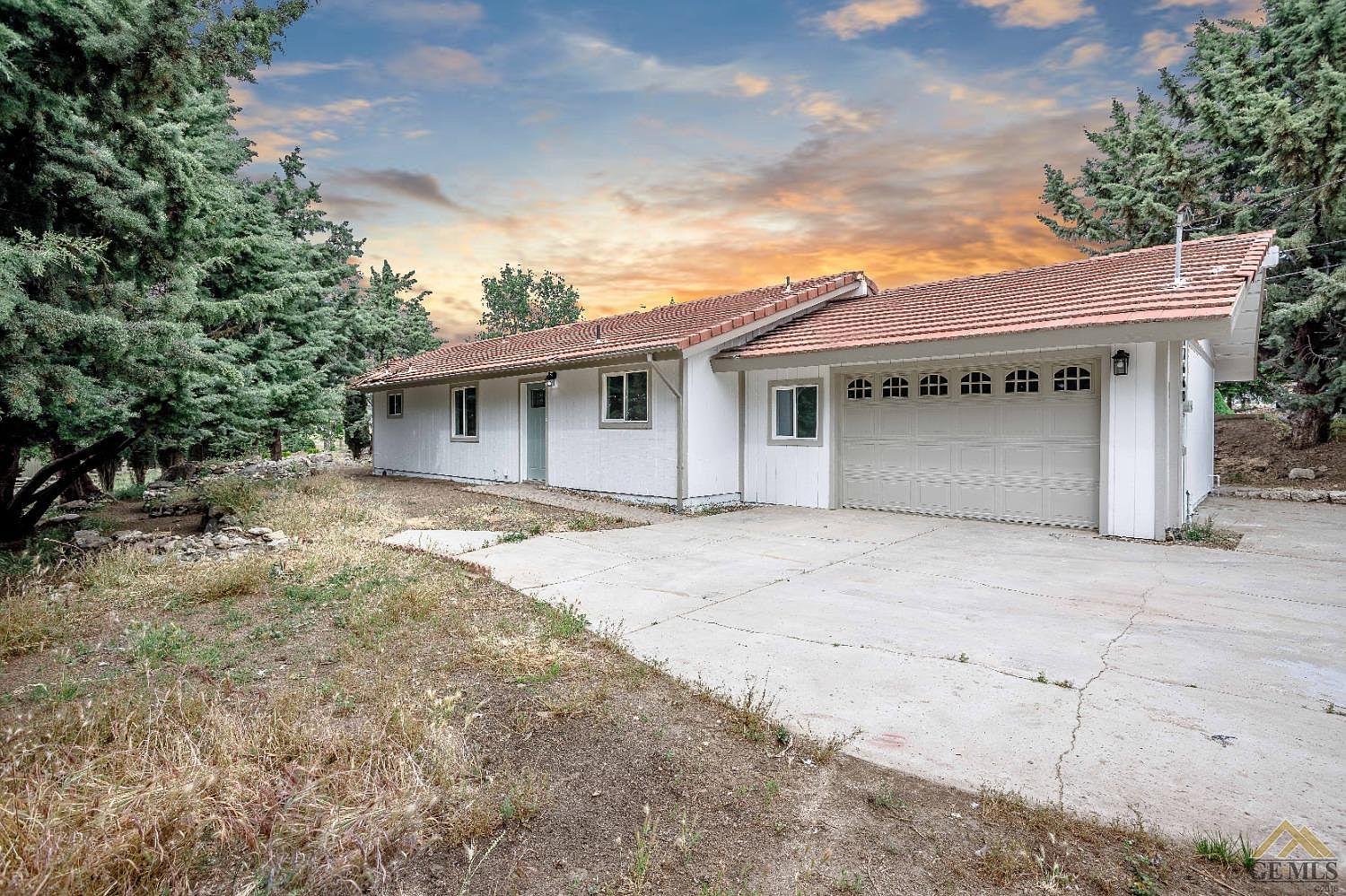 17660 Arlington Pl, Tehachapi, CA 93561 Zillow