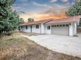 17660 Arlington Pl, Tehachapi, CA 93561