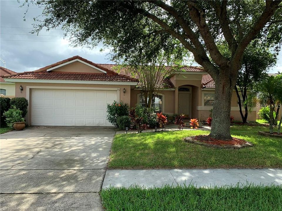 1st image of 23 Pine Arbor Dr