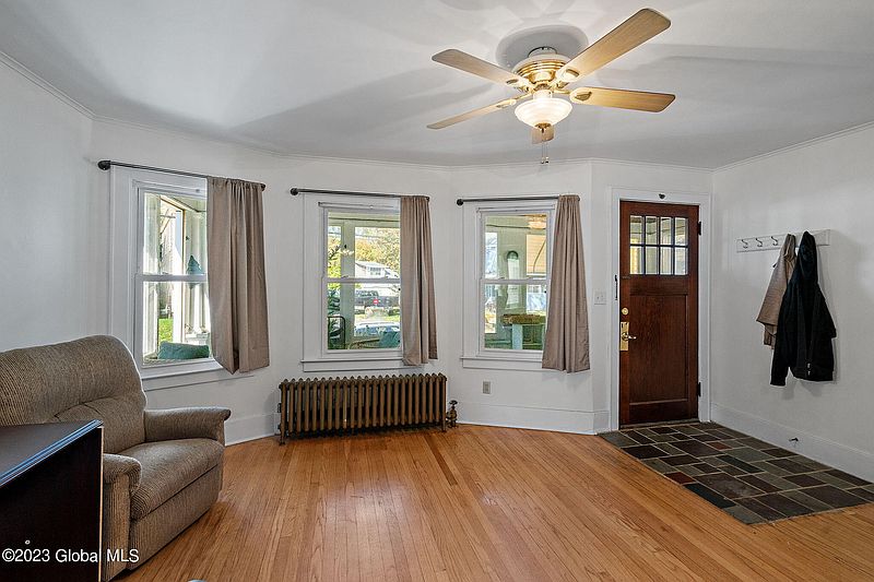 3rd image of 120 Jay Street