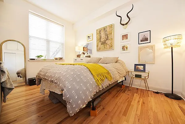 Rented by Buchbinder & Warren | media 16