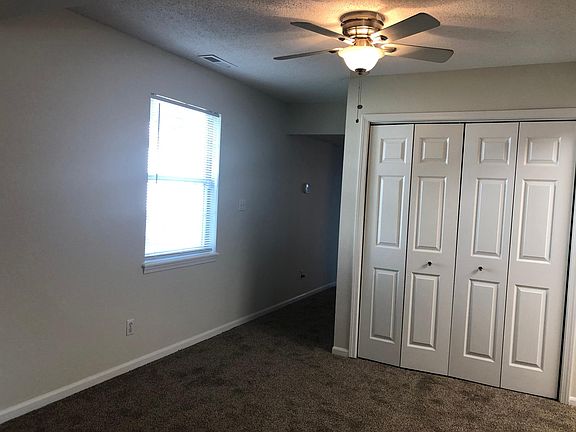 5th image of 4616 NE Whispering Winds Dr Unit 40