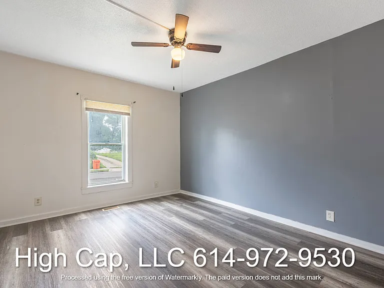2484 Hilltop Ave — Photo 3