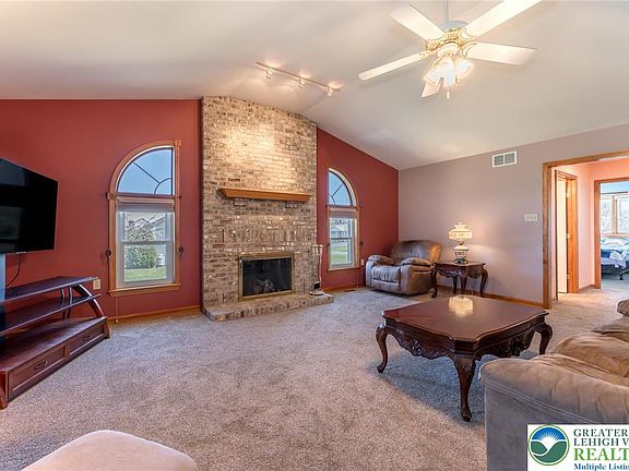 3rd image of 4809 Spruce St