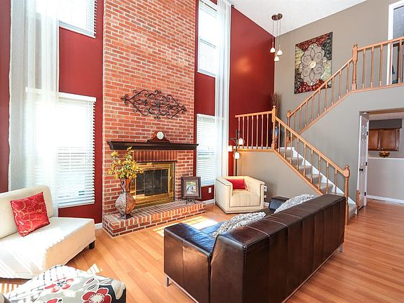 4th image of 6208 Crooked Creek Dr