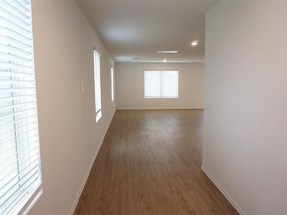 3rd image of 24135 Wandering Brook Dr